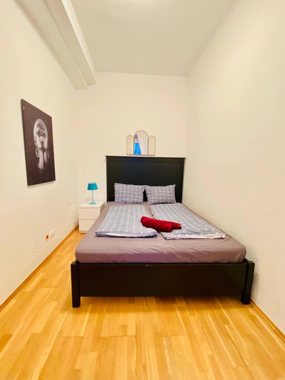 Family Apartment Th8 8 เวียนนา ภายนอก รูปภาพ