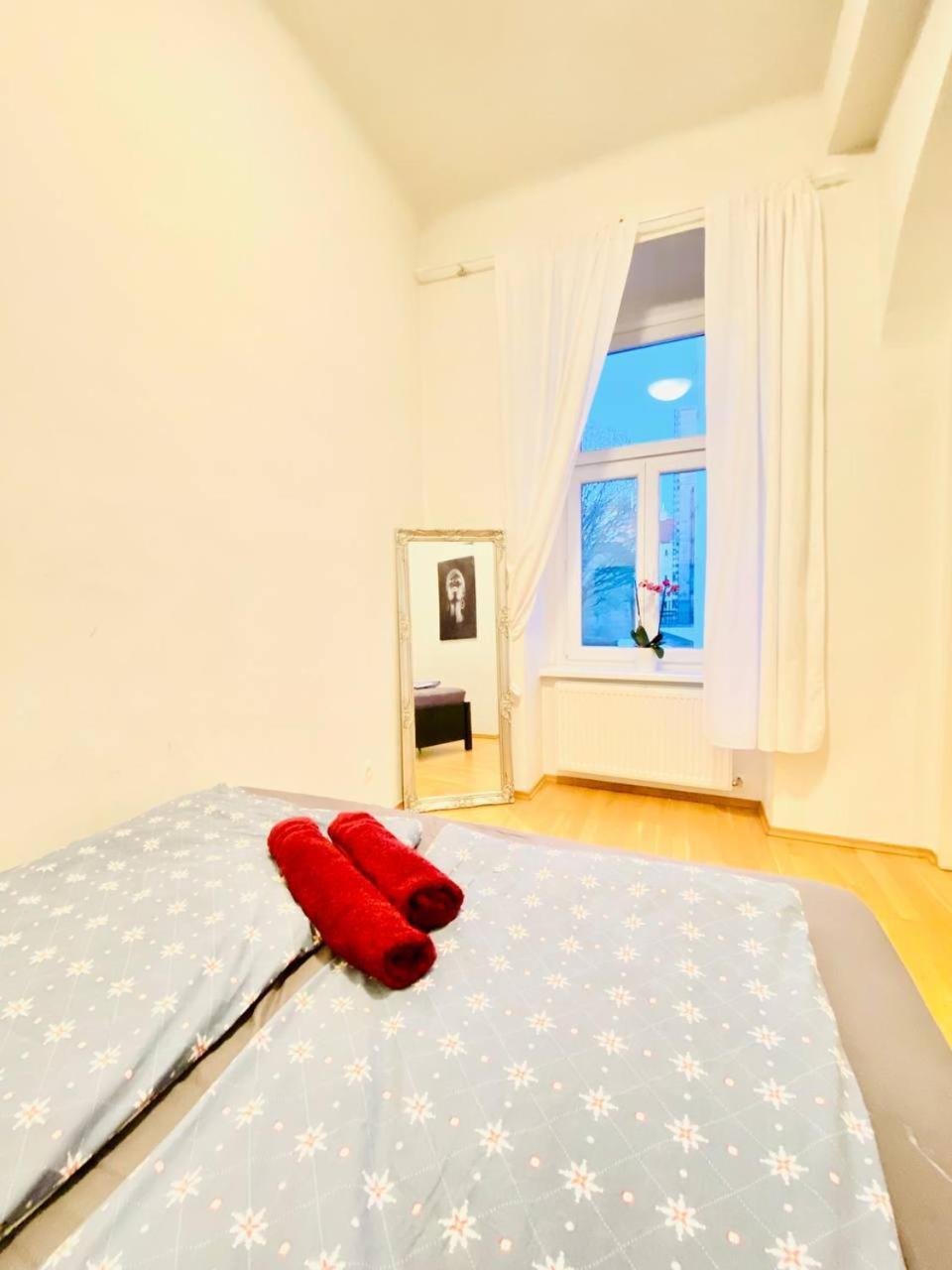 Family Apartment Th8 8 เวียนนา ภายนอก รูปภาพ