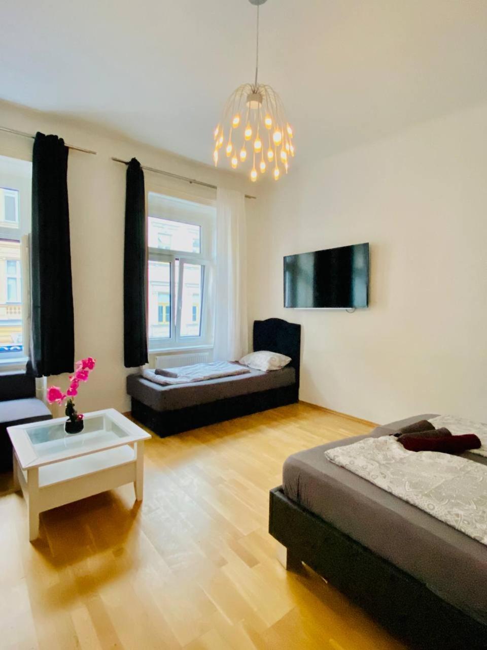 Family Apartment Th8 8 เวียนนา ภายนอก รูปภาพ