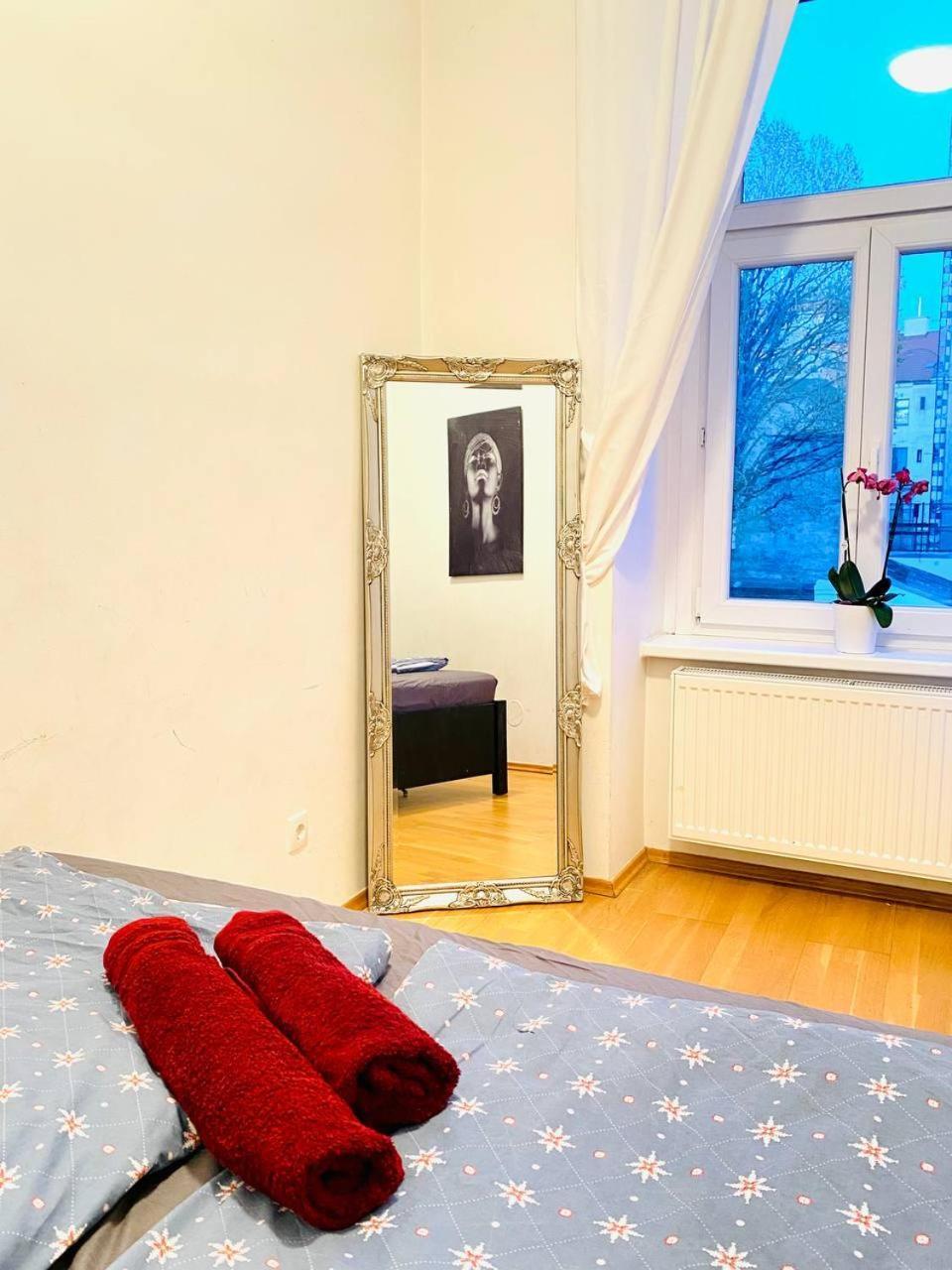 Family Apartment Th8 8 เวียนนา ภายนอก รูปภาพ